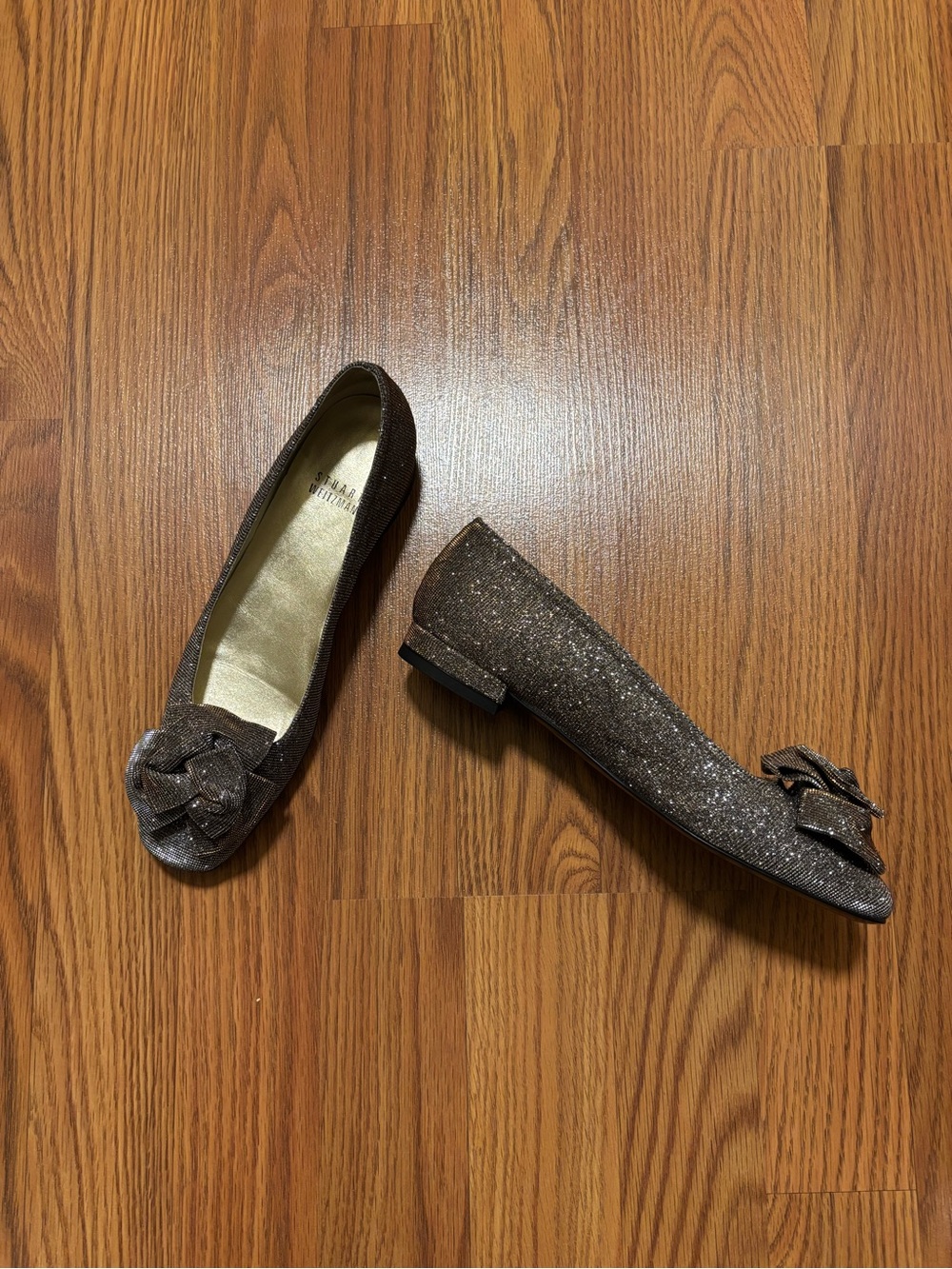 ✨ Stuart Weitzman Glitter Ballet Flats – Size 6 ✨